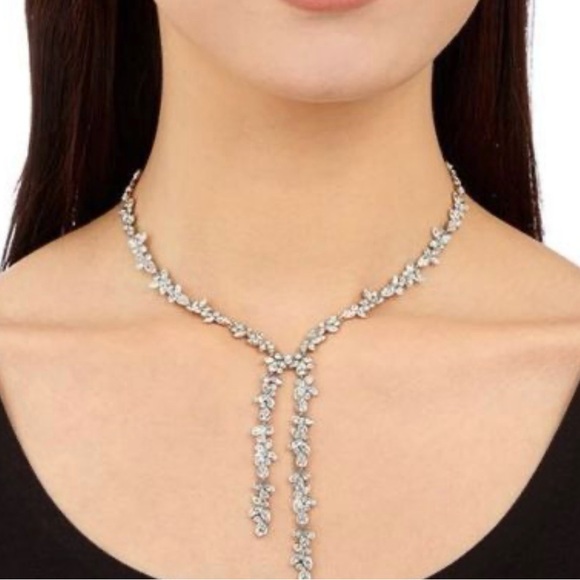 Women’s Swarovski Necklace - Picture 5 of 5